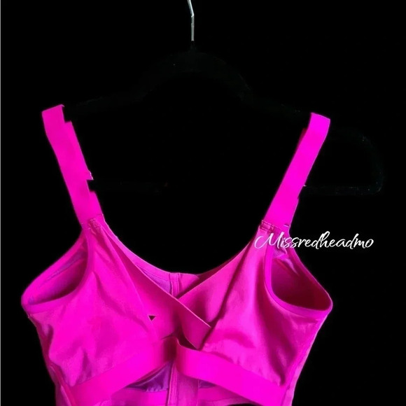 All in Motion Sports Bra - 34DD - Picture 2 of 3
